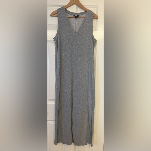 Paige Gray V Neck Sleeveless Tank Dress with side Slits Size Large - Picture 1 of 10